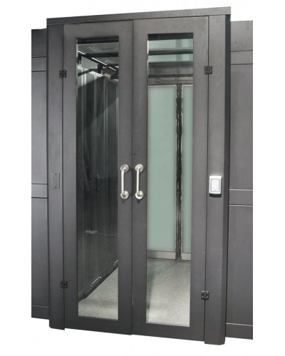 Дверь коридора распашная 1200 мм для шкафов LANMASTER DCS 42U, стекло, без замка LANMASTER LAN-DC-HDRM-42Ux12 в Волгограде Аксессуары для стоек и шкафов Pintop.ru